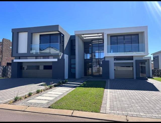 6 BEDROOM HOUSE FOR SALE IN SIX FOUNTAINS